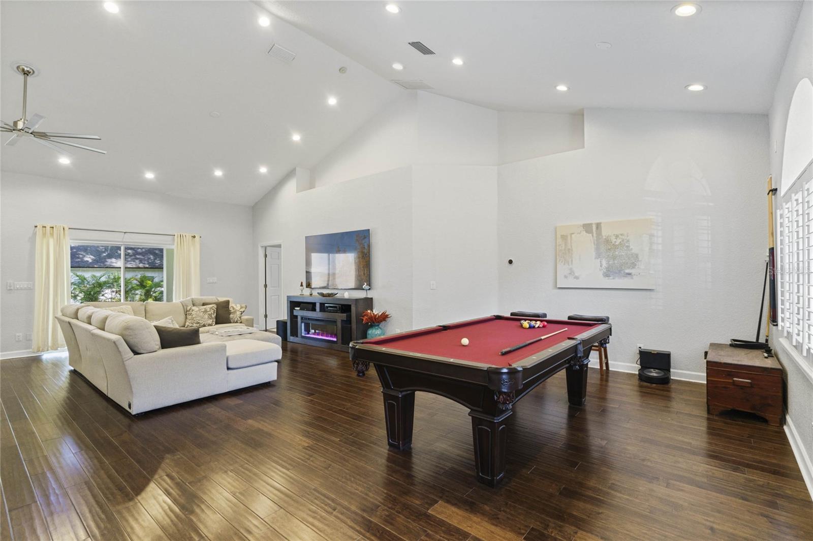 WINDERMERE TOWN - Residential