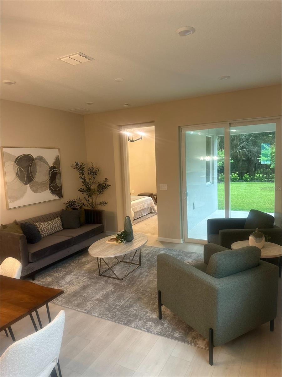 RESERVES AT HAMMOCK OAKS - Residential