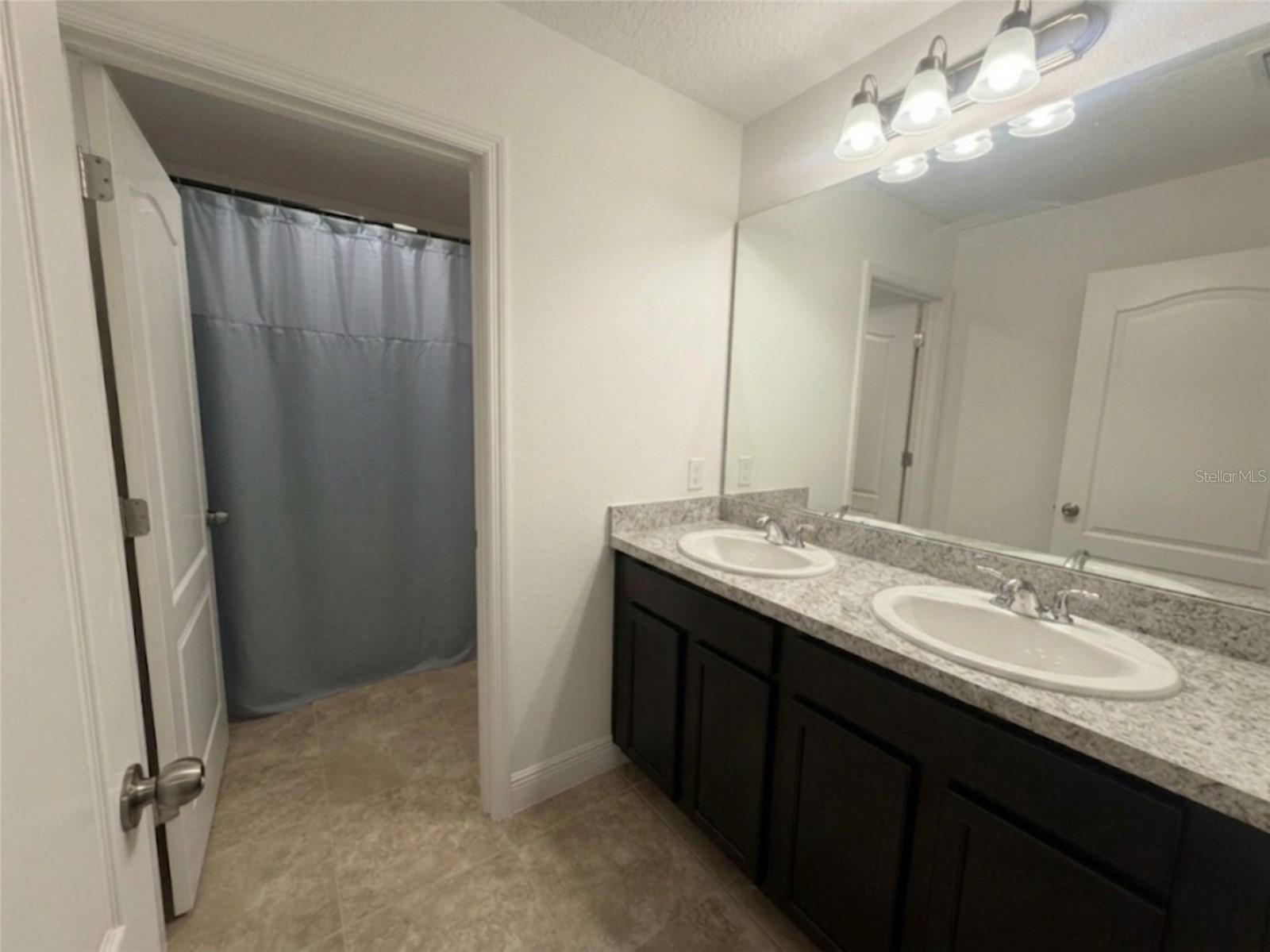 HANOVER LAKES PH 1 - Residential