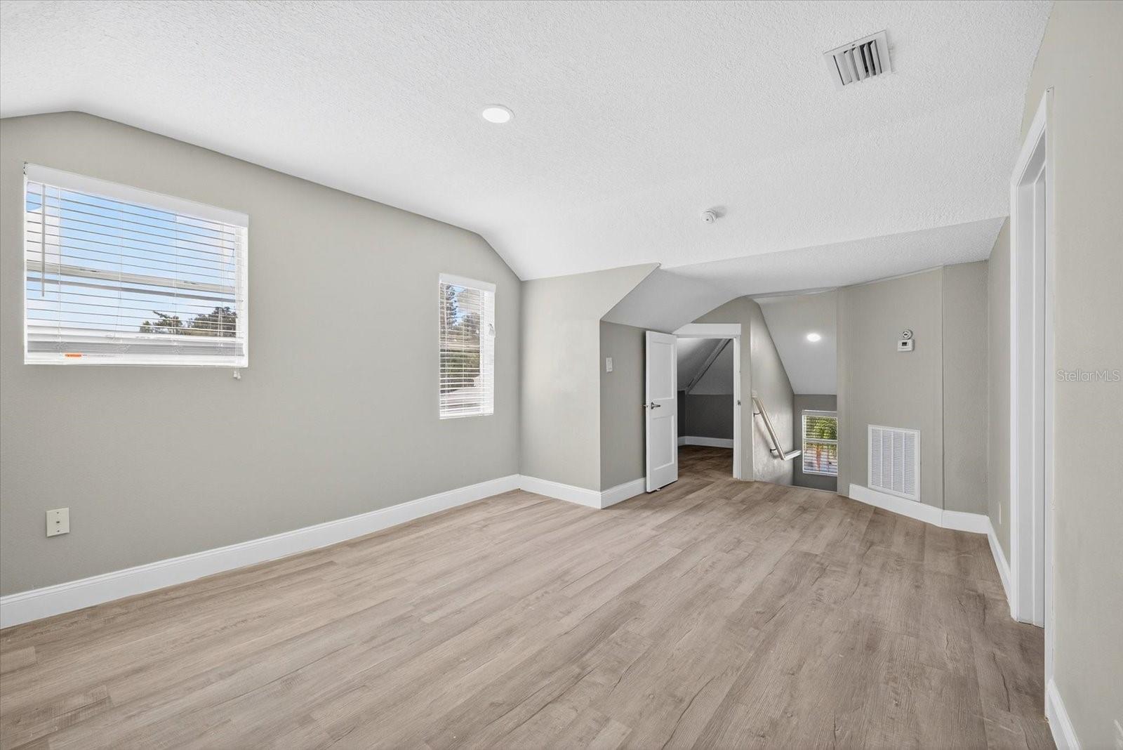 LAKE BEULAH HEIGHTS DIV 01 - Residential