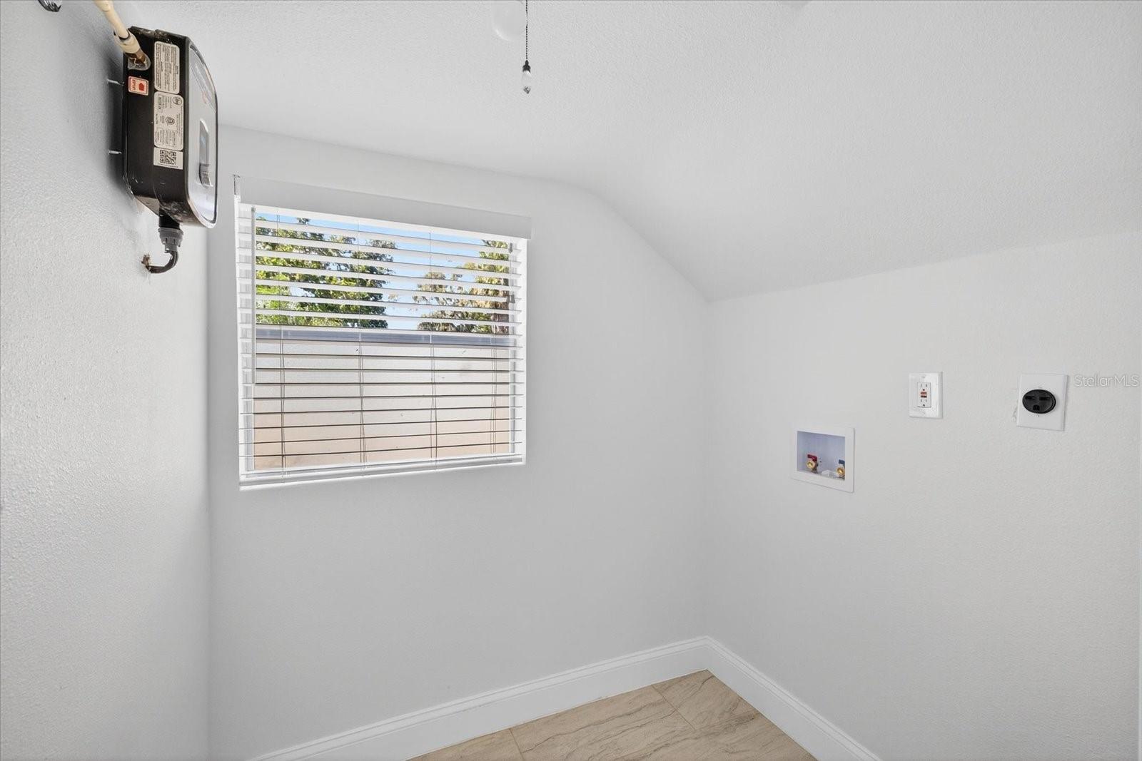 LAKE BEULAH HEIGHTS DIV 01 - Residential