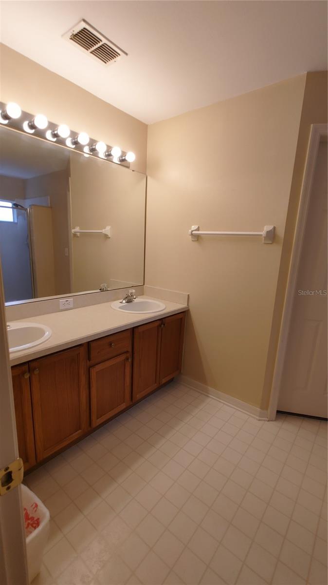 GREATER HILLS - Residential Lease