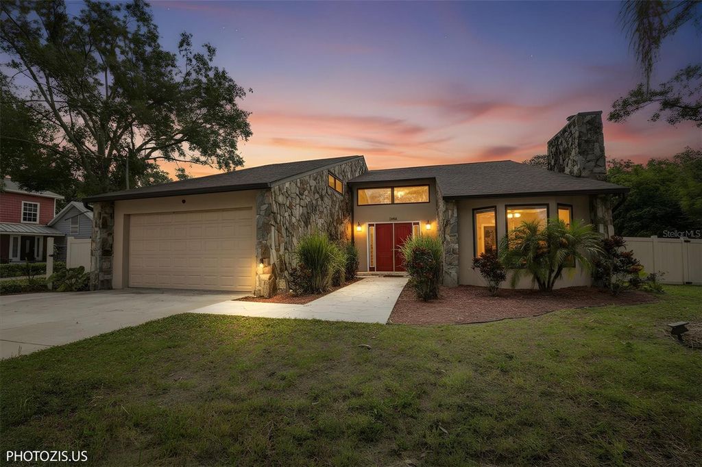 Photo of 3304 Moran Road, Tampa, FL 33618 (MLS # A4687164)