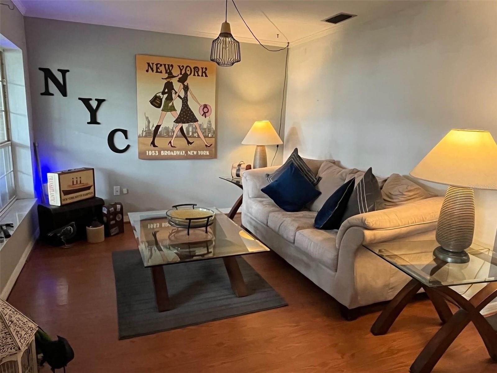 1208 LAKE SHORE BOULEVARD