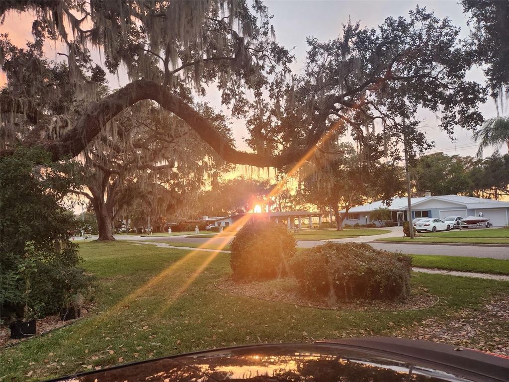 Photo of 1208 Lake Shore Boulevard, Tavares, FL 32778 (MLS # O6365747)