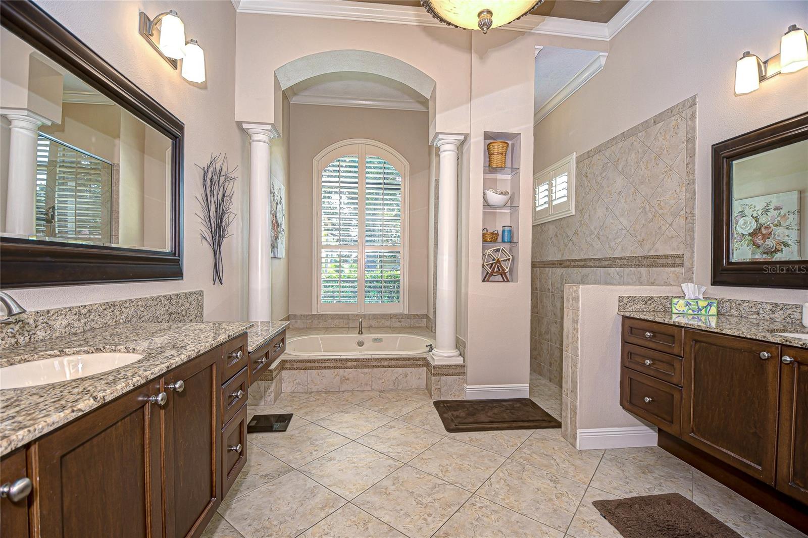 PASCO SUNSET LAKES - Residential