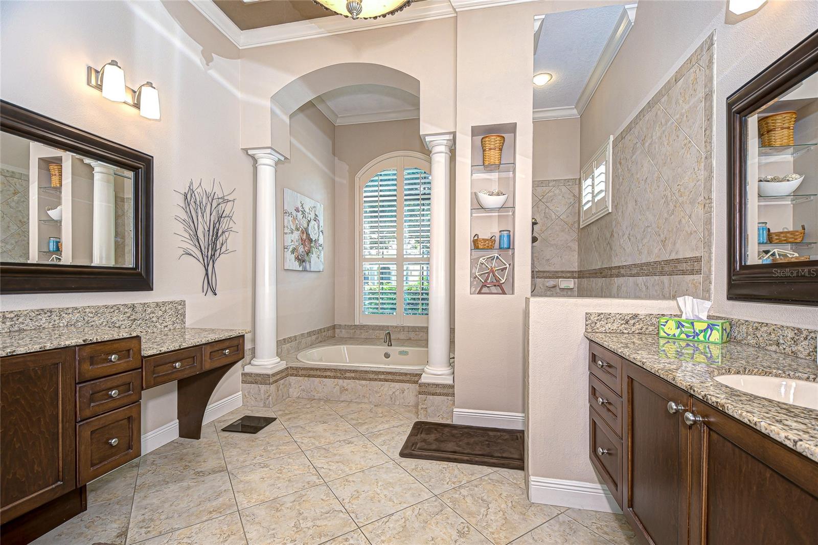PASCO SUNSET LAKES - Residential