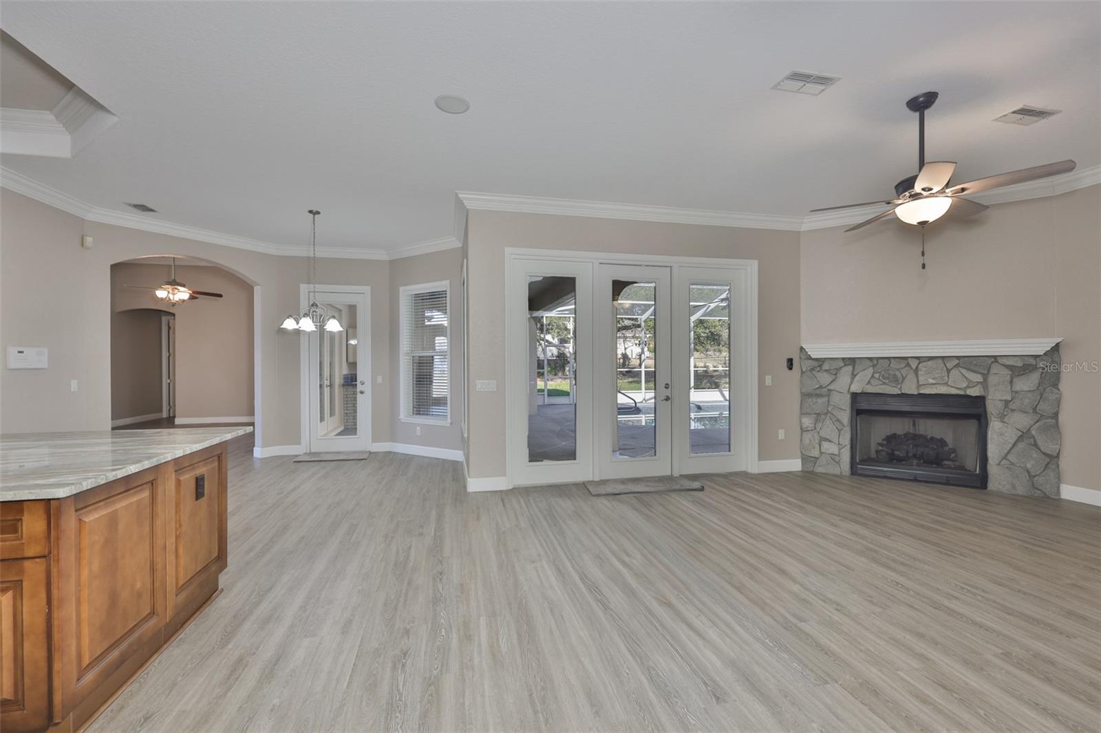 WOODLAND WATERS PH 4 - Residential