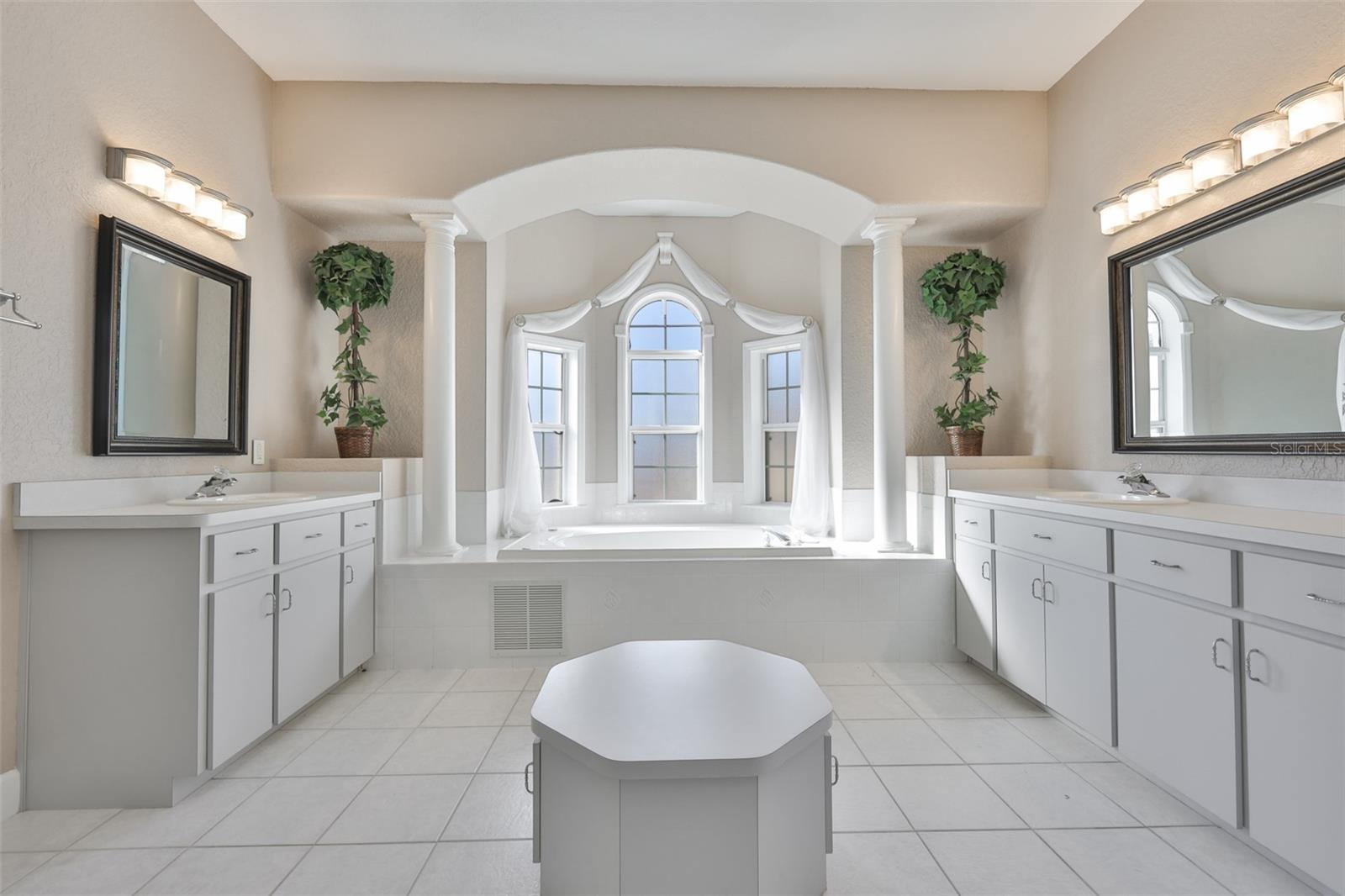 WOODLAND WATERS PH 4 - Residential