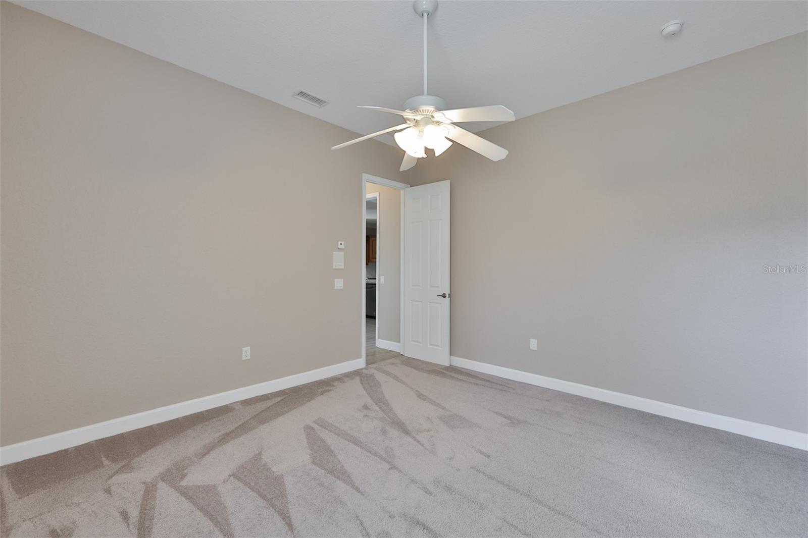 WOODLAND WATERS PH 4 - Residential