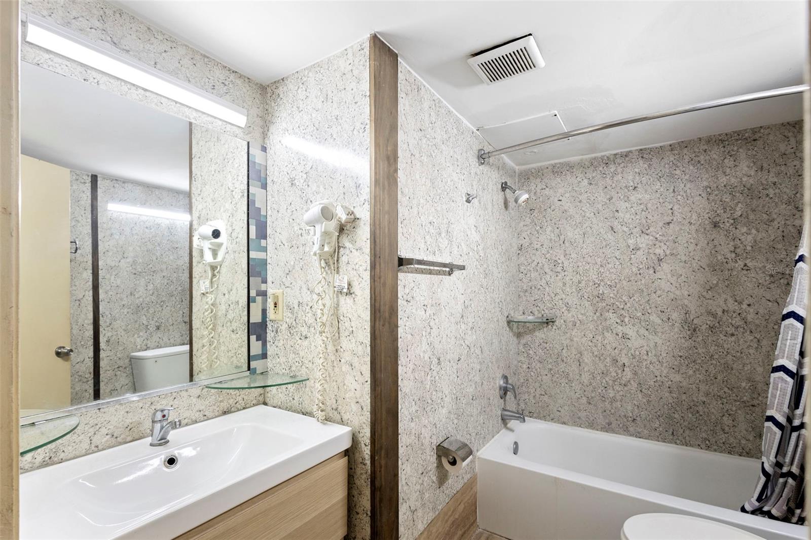 OCEANSIDE INN CONDO - Residential