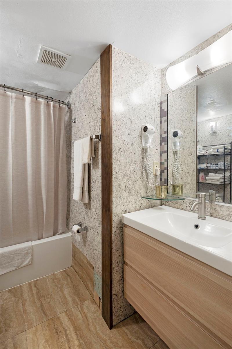 OCEANSIDE INN CONDO - Residential