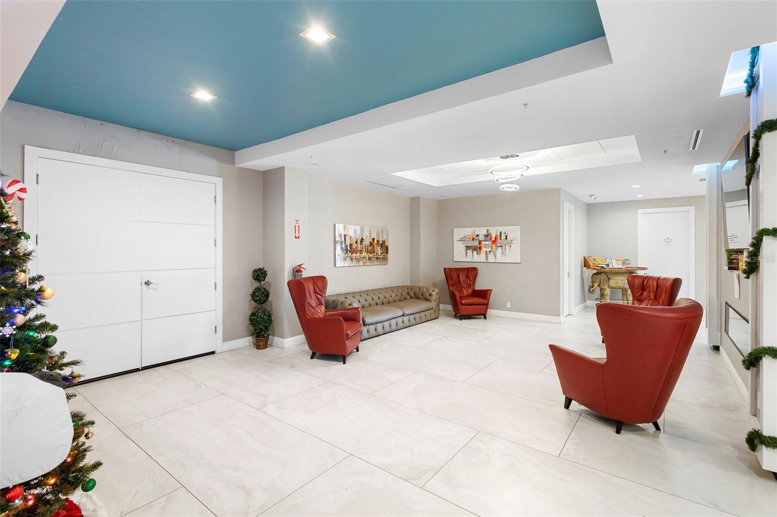 OCEANSIDE INN CONDO - Residential