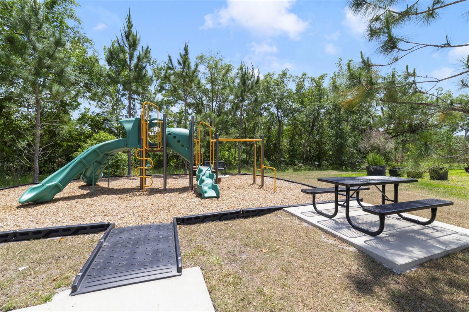 WAVERLY WALK - Residential