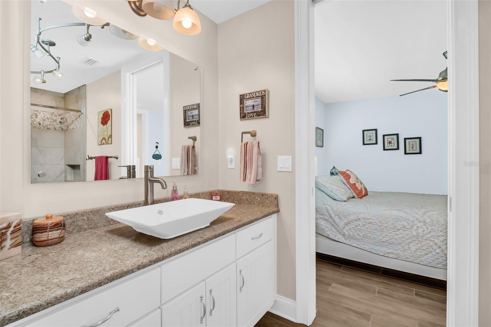 PINELLAS POINT ADD SEC A CANAL SEC - Residential