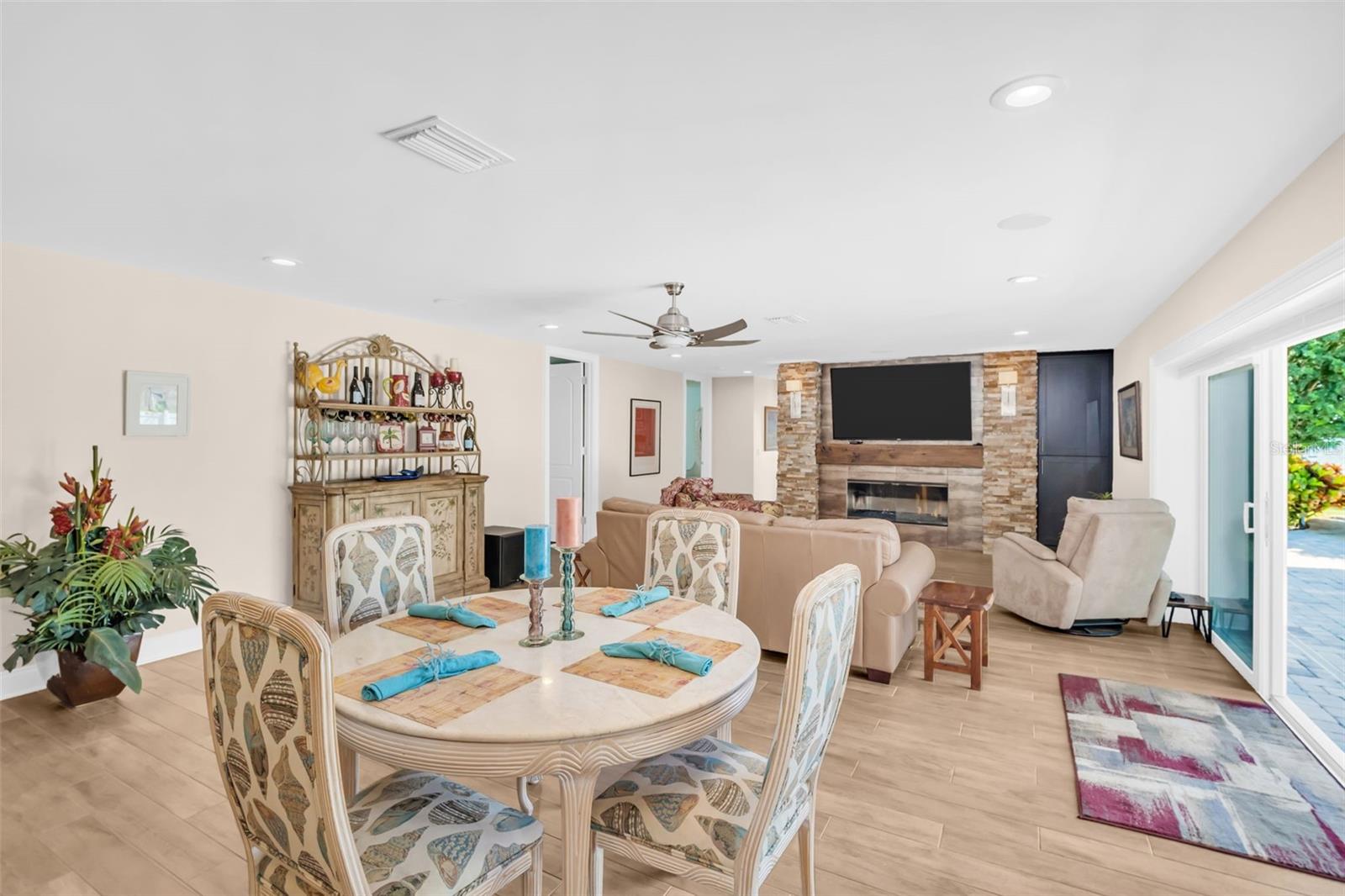 PINELLAS POINT ADD SEC A CANAL SEC - Residential