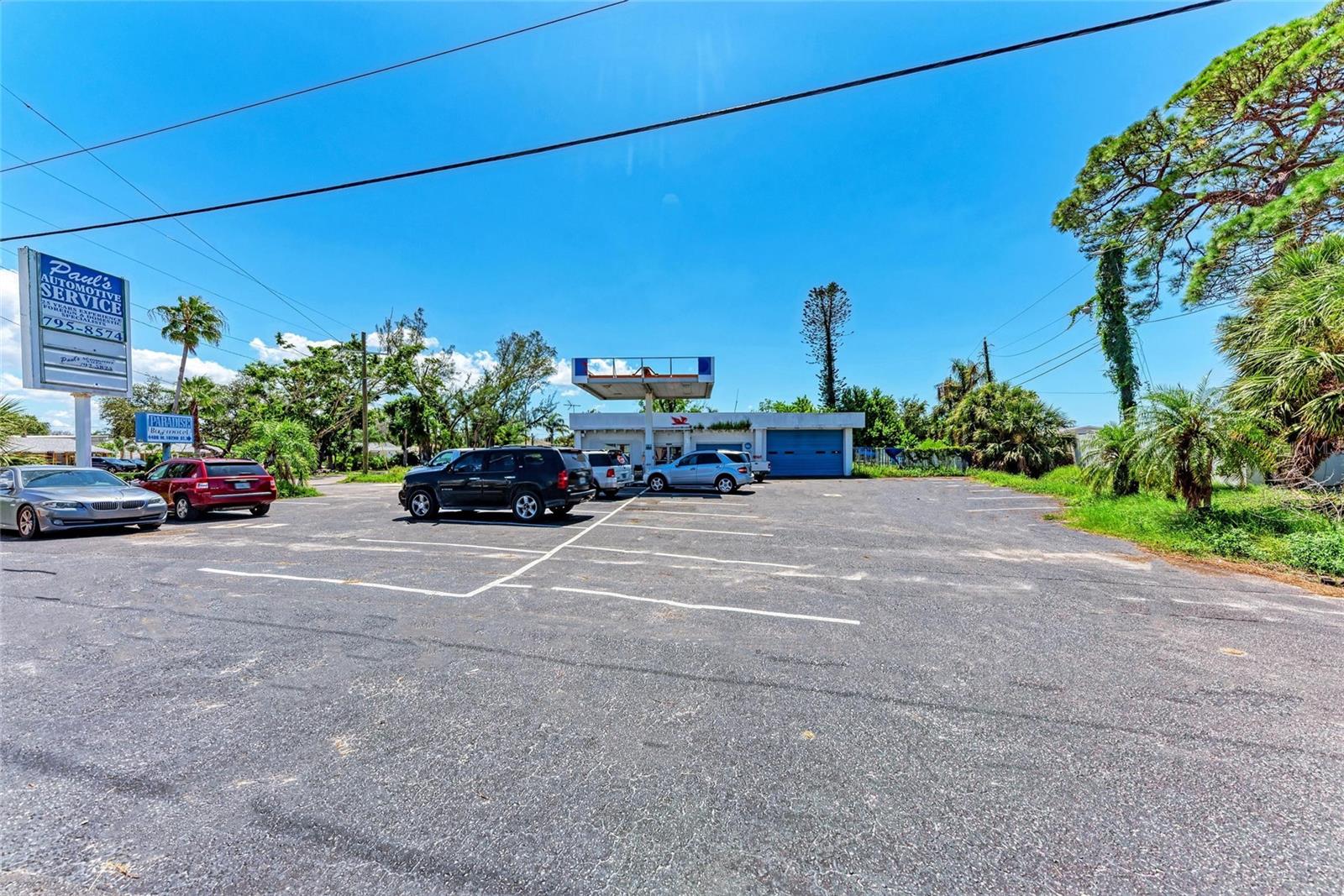 BAY BEACH - Commercial Sale