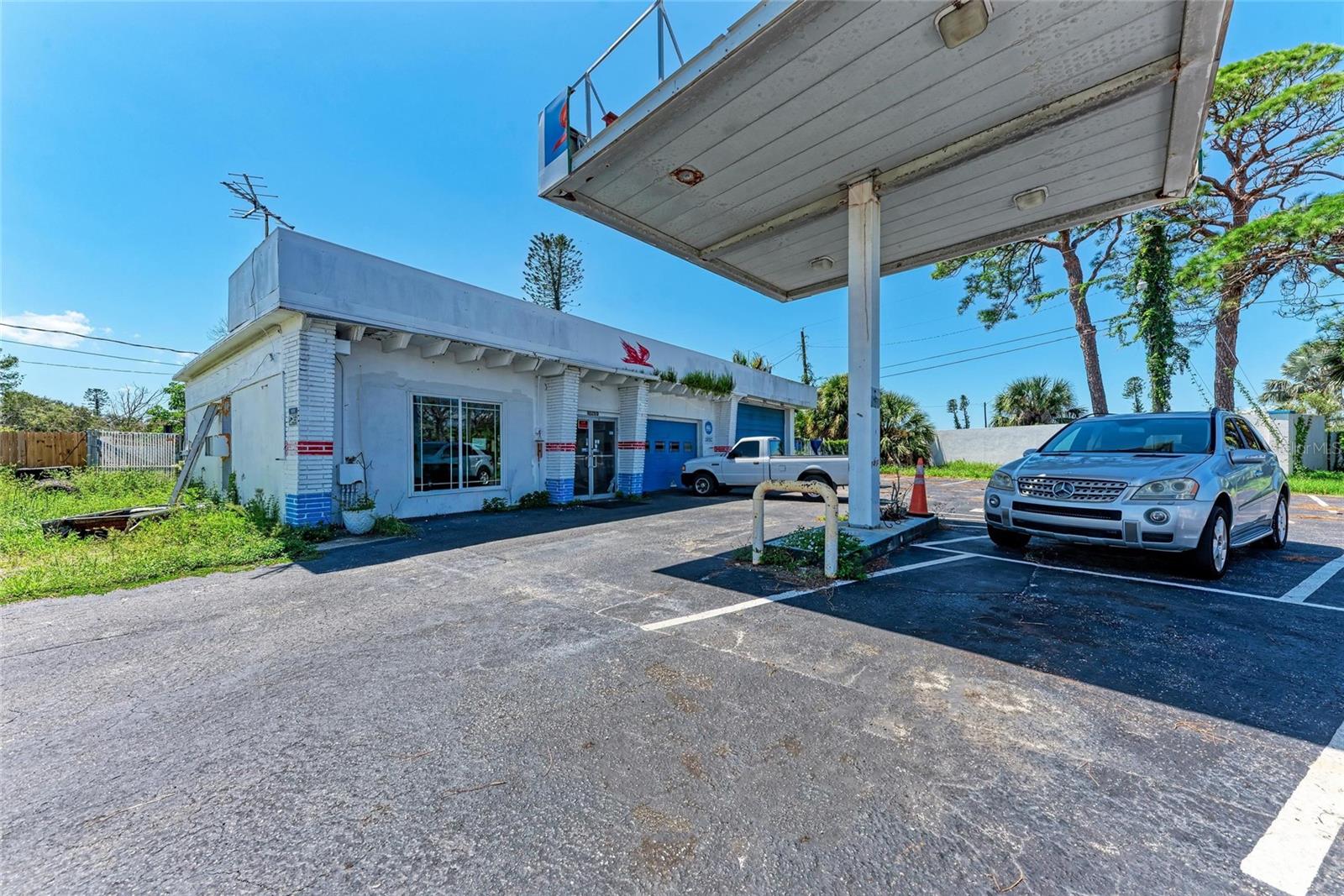10205 CORTEZ ROAD W