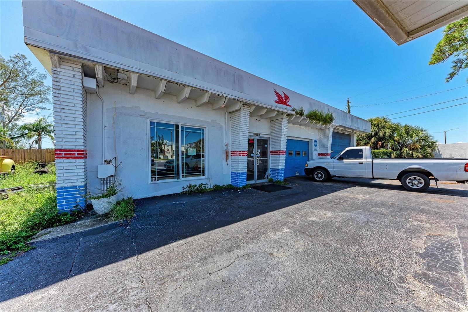 10205 CORTEZ ROAD W