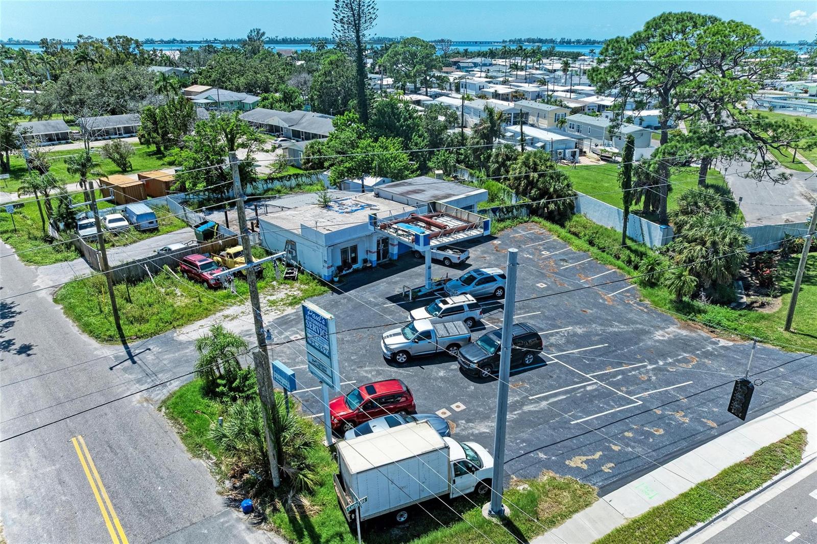 BAY BEACH - Commercial Sale