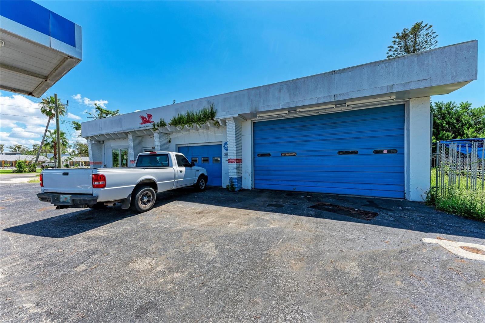 BAY BEACH - Commercial Sale