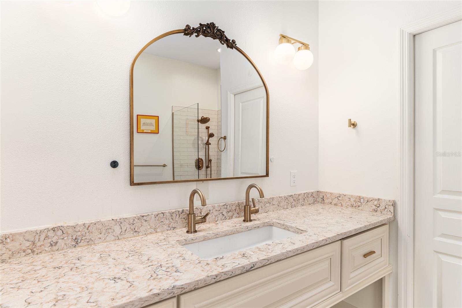 DEVONSHIRE - Residential