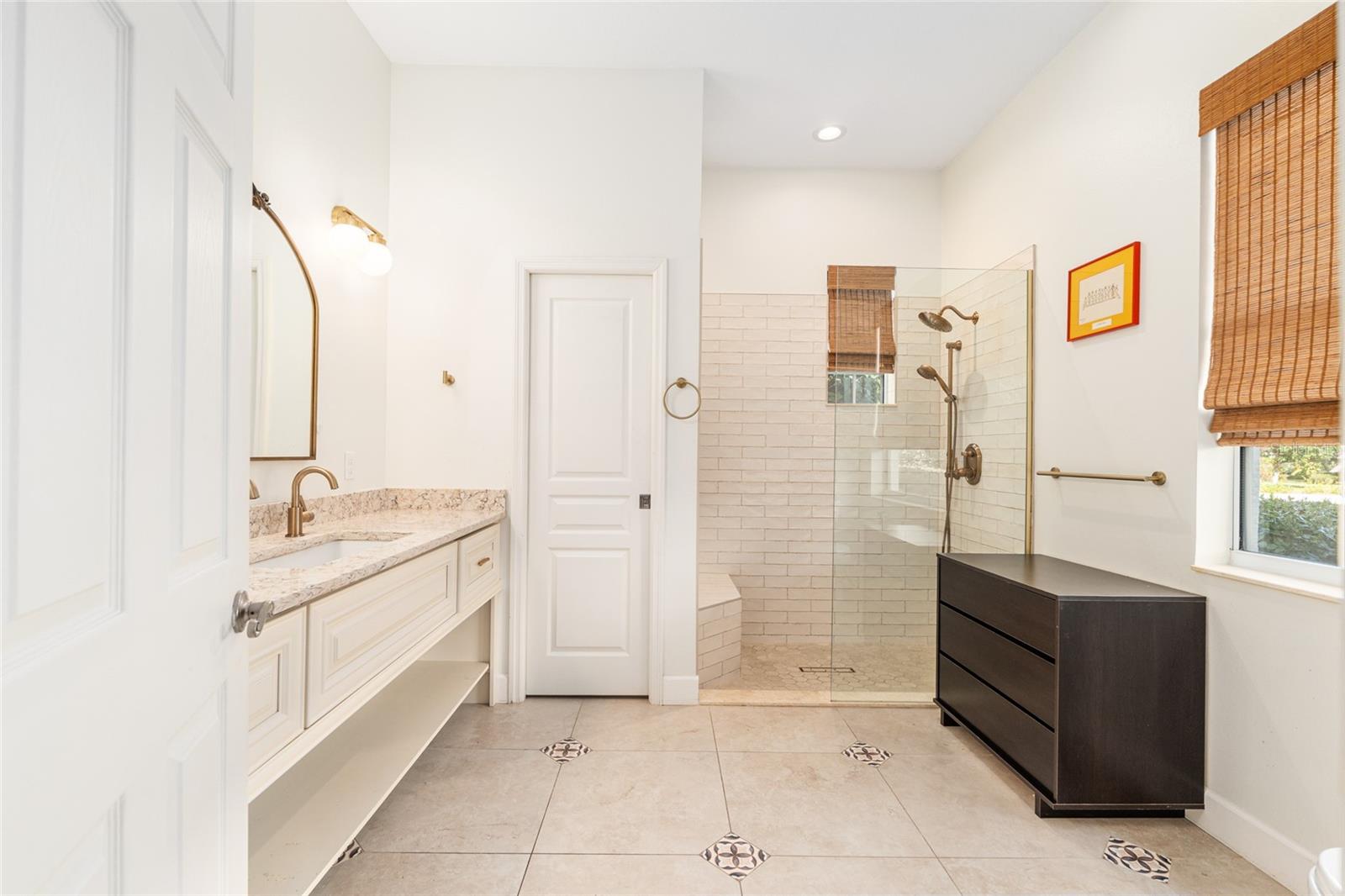 DEVONSHIRE - Residential