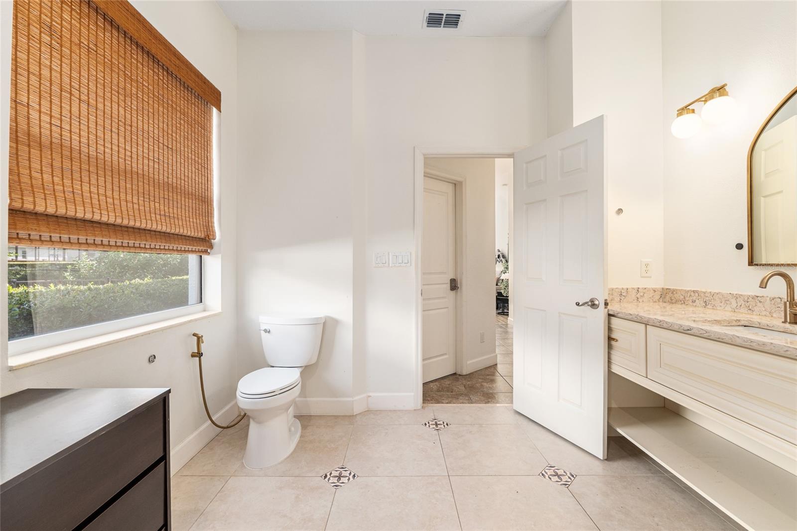 DEVONSHIRE - Residential