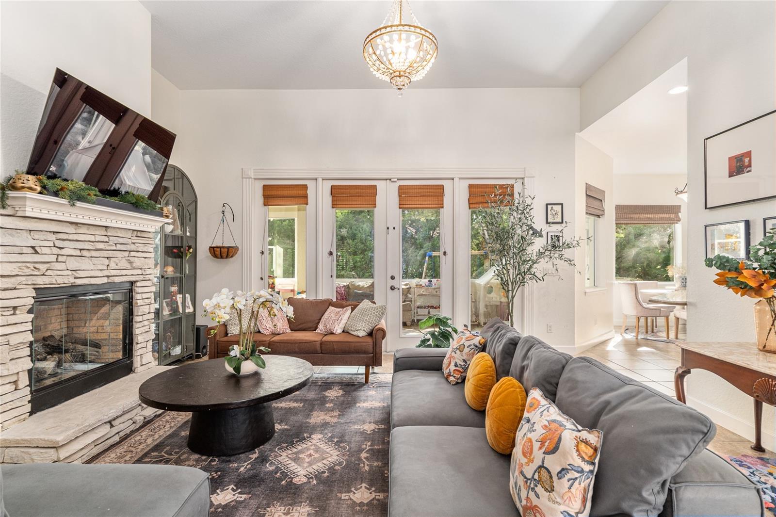 DEVONSHIRE - Residential