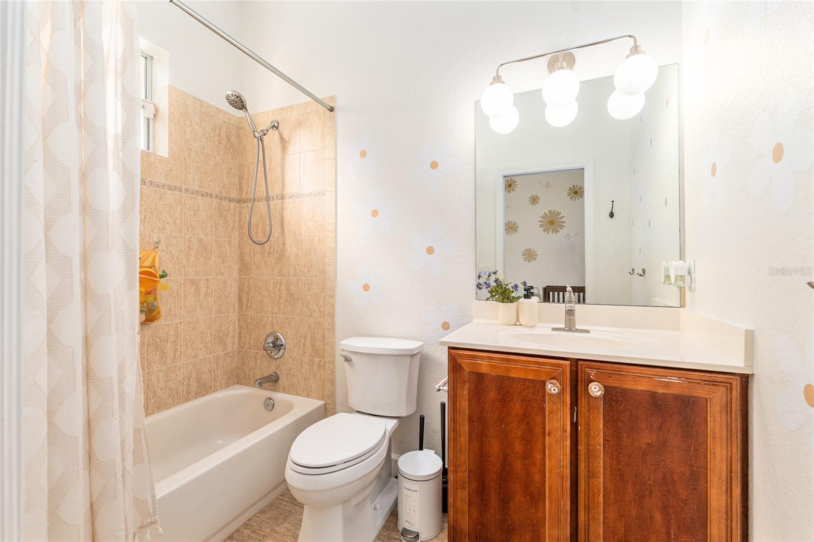 DEVONSHIRE - Residential