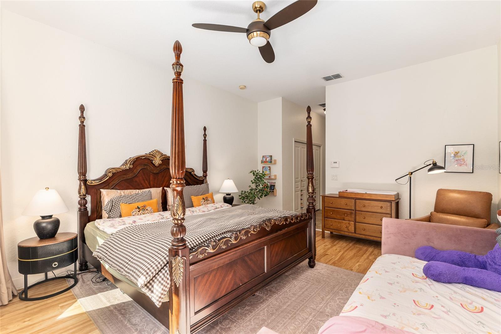 DEVONSHIRE - Residential