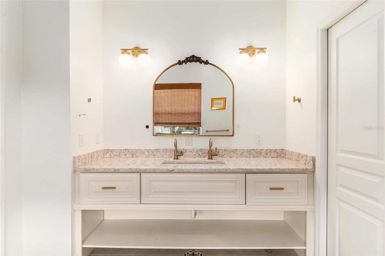 DEVONSHIRE - Residential