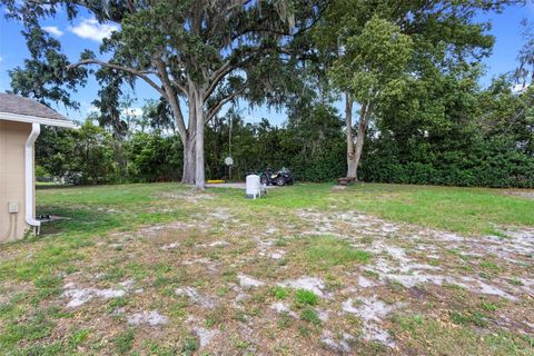 A home in DEBARY