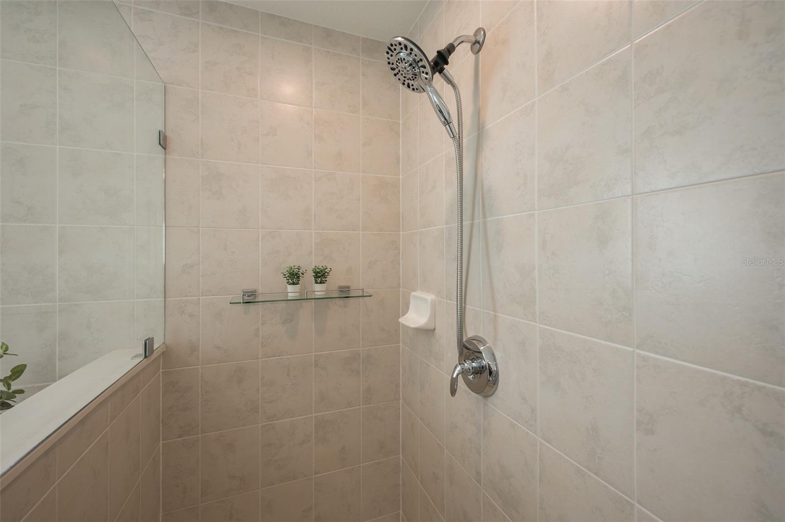 ALINARI - Residential