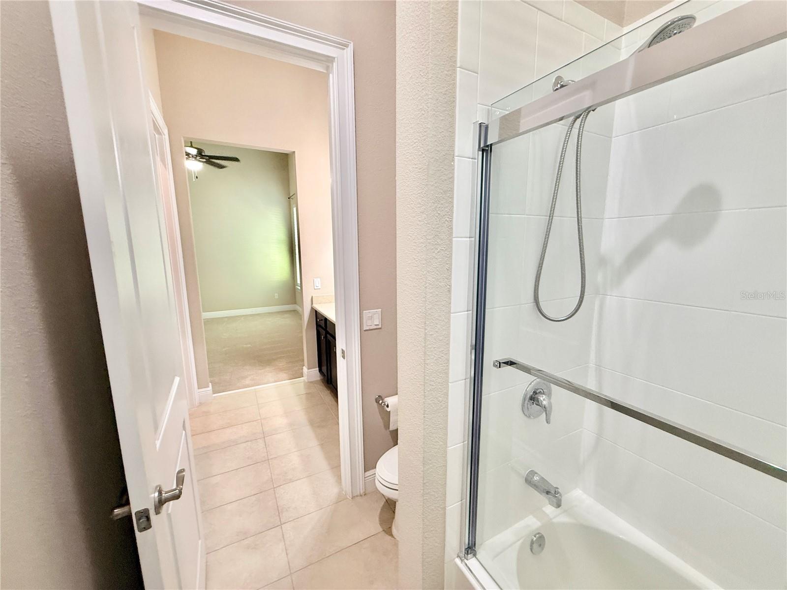 ENCLAVE AT WINDERMERE LANDING - Residential Lease