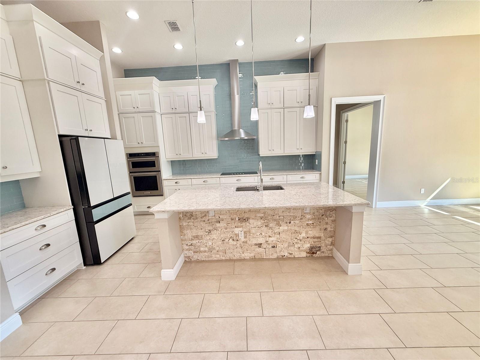 ENCLAVE AT WINDERMERE LANDING - Residential Lease