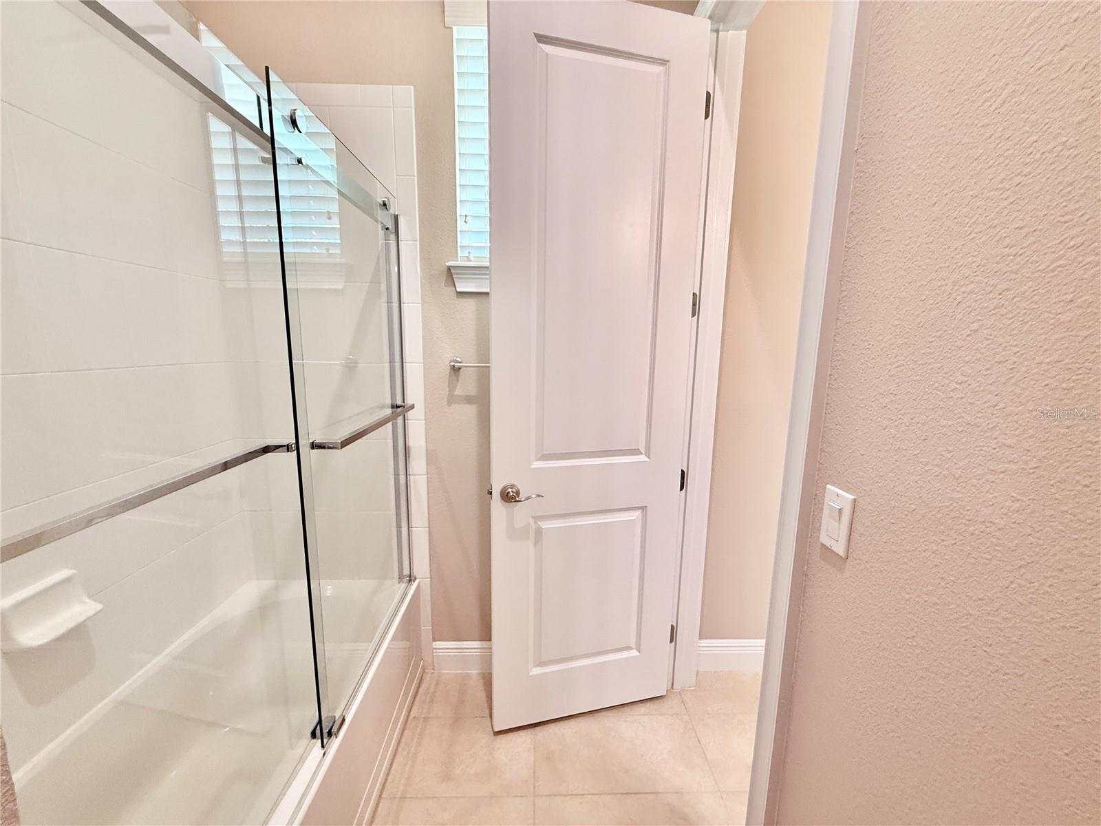 ENCLAVE AT WINDERMERE LANDING - Residential Lease