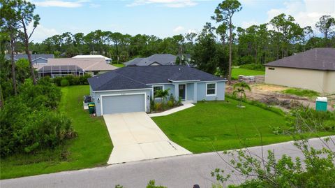 A home in PORT CHARLOTTE