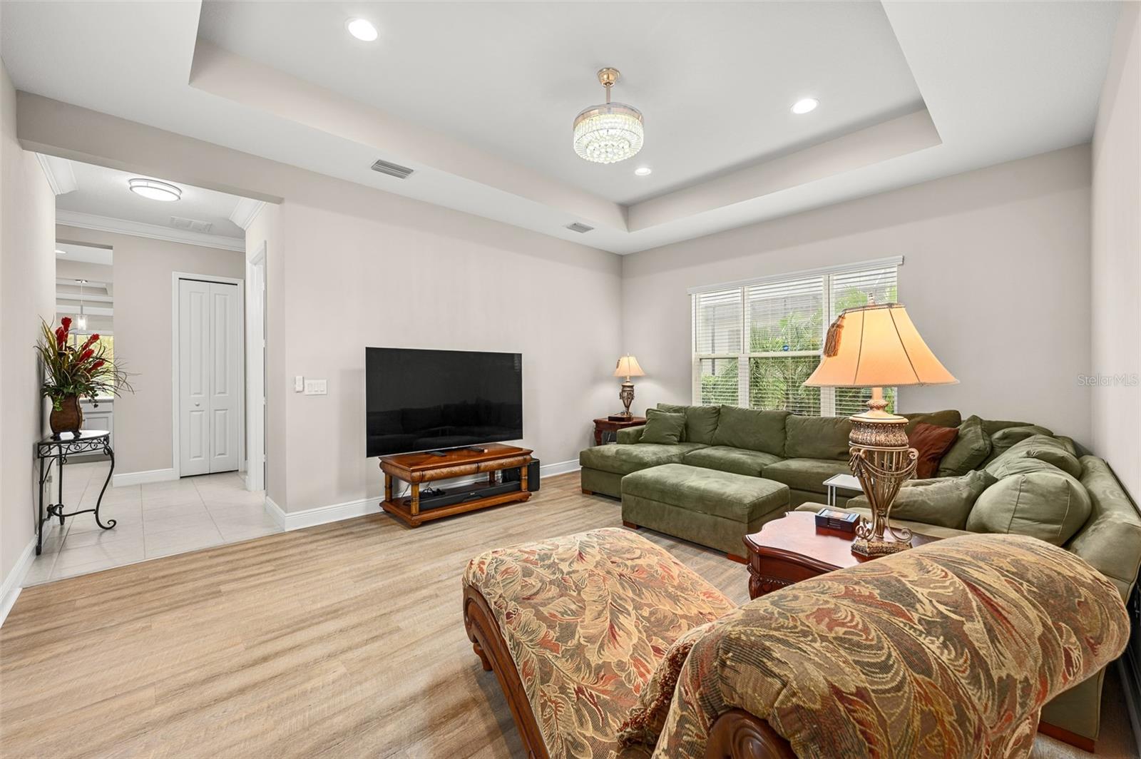 THE RIDGE AT WIREGRASS RANCH M23-PH 2 - Residential Lease