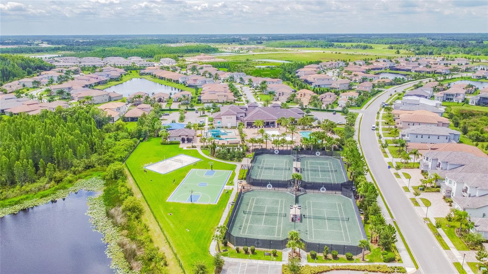 THE RIDGE AT WIREGRASS RANCH M23-PH 2 - Residential Lease