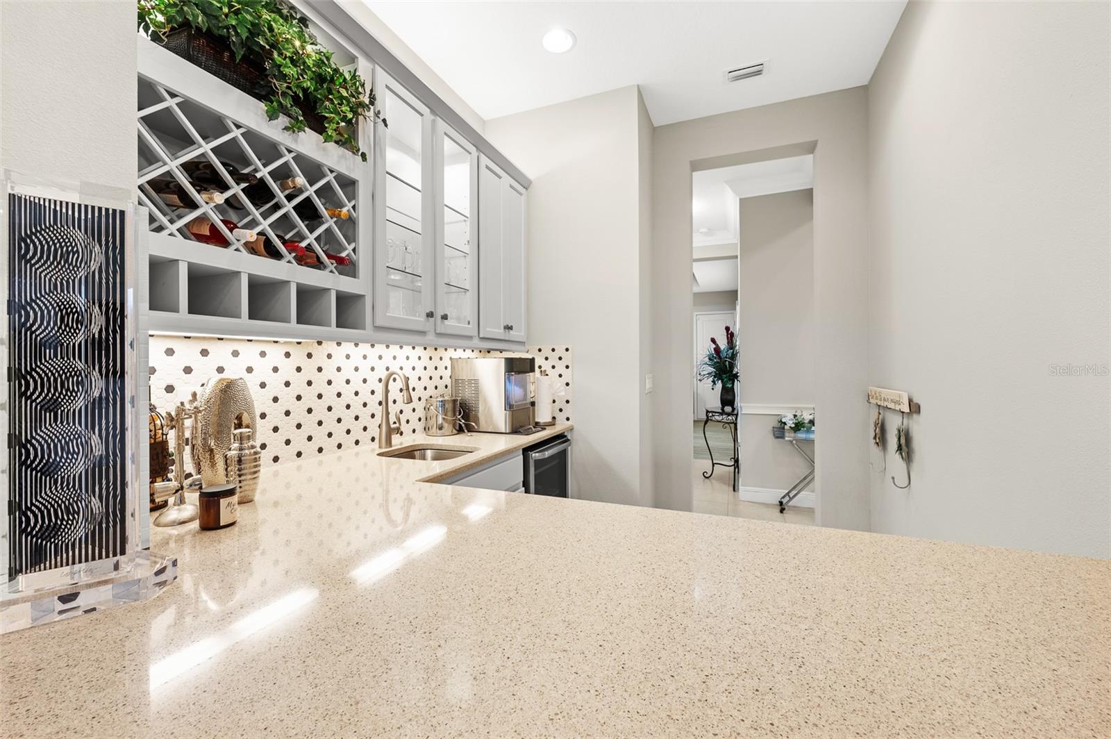 THE RIDGE AT WIREGRASS RANCH M23-PH 2 - Residential Lease