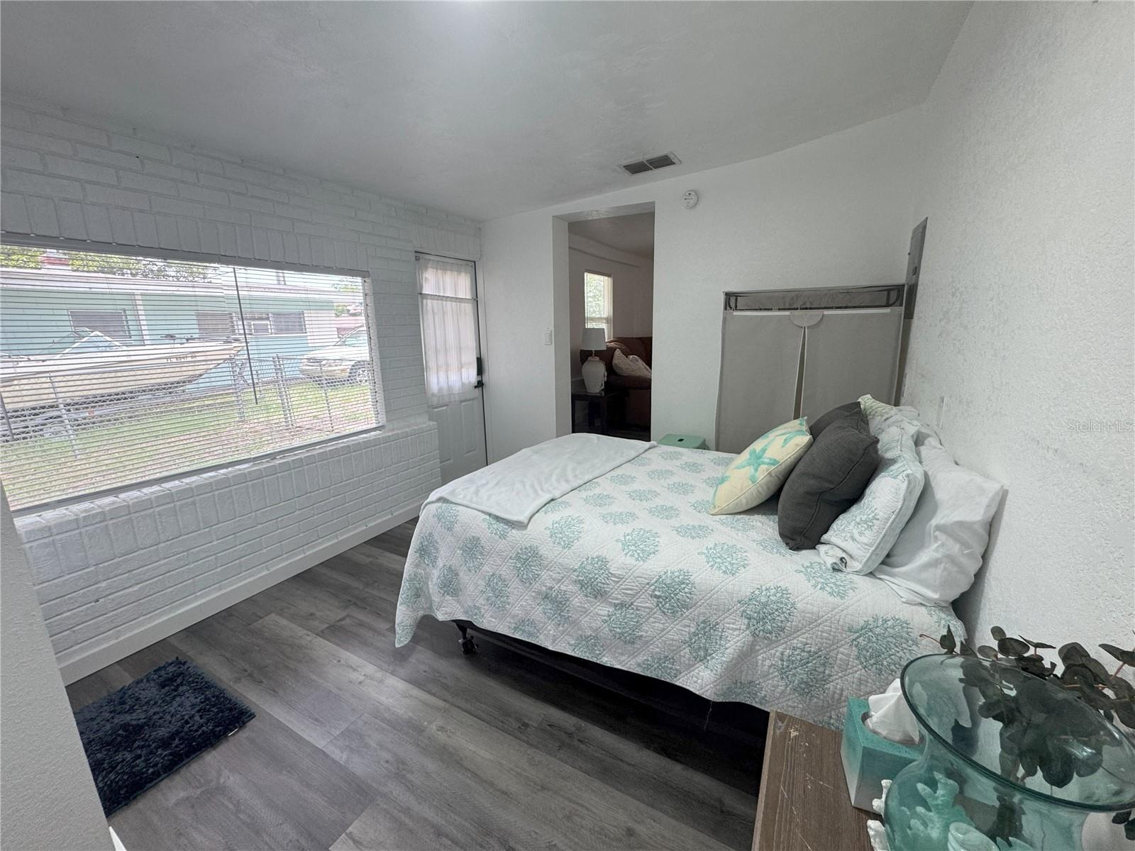 SUNSHINE ACRES - Residential