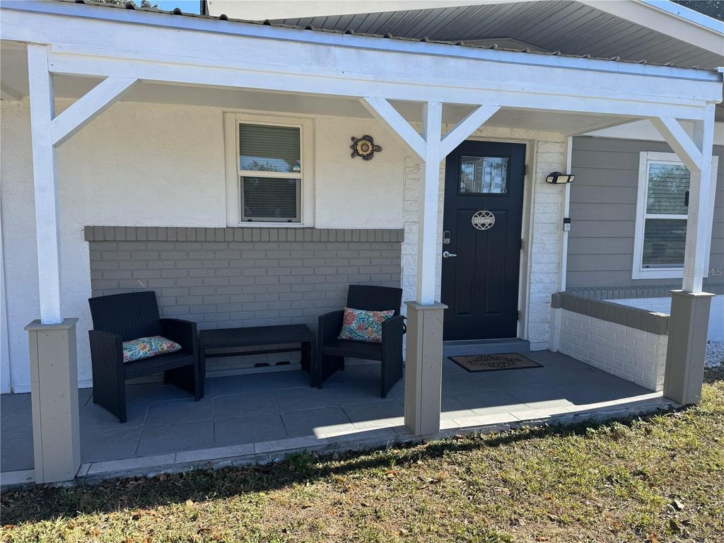 Photo of 1215 N Boston Avenue, Deland, FL 32724 (MLS # V4946503)