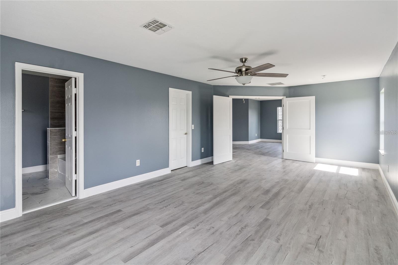 BLACK LAKE PARK PH 01 - Residential Lease