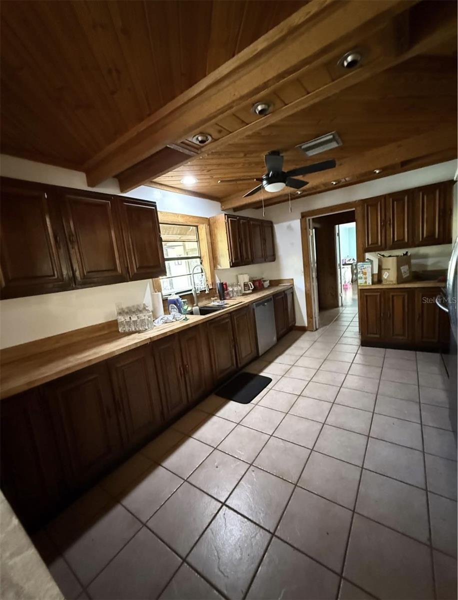 2005 SW DRIFTWOOD STREET