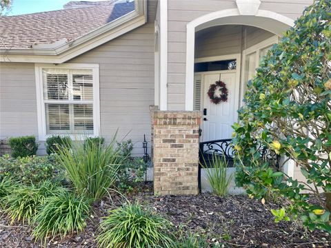 A home in LAKELAND