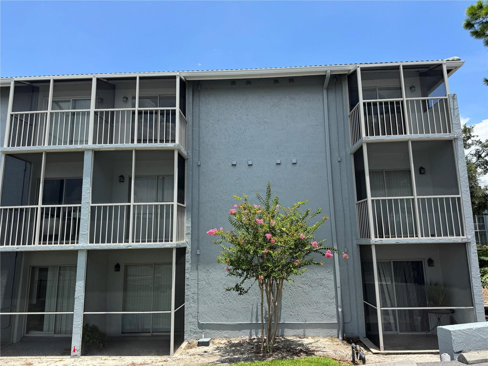 115 OYSTER BAY CIRCLE 300