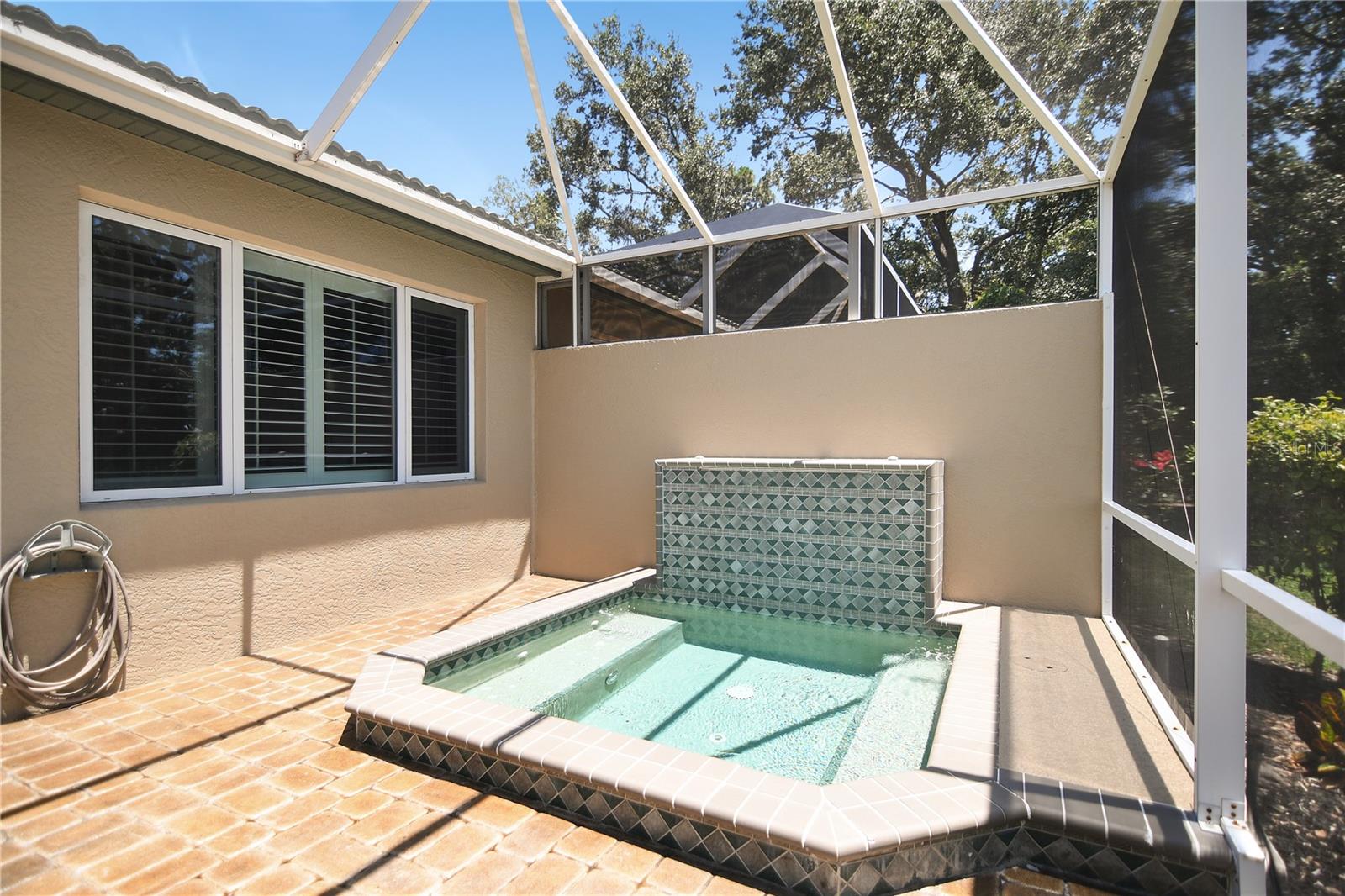 ROSEDALE 8 WESTBURY LAKES - Residential
