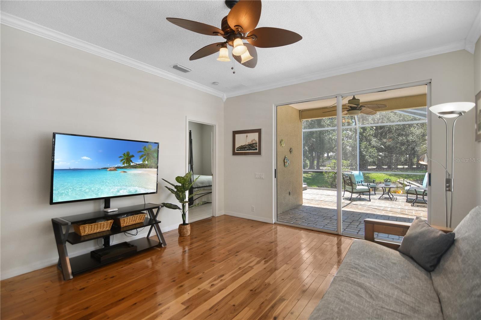 ROSEDALE 8 WESTBURY LAKES - Residential