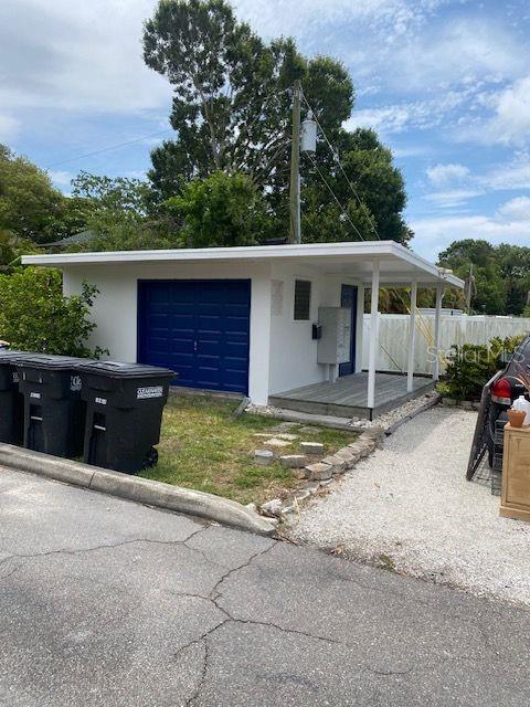 LAJOLLA - Residential Lease